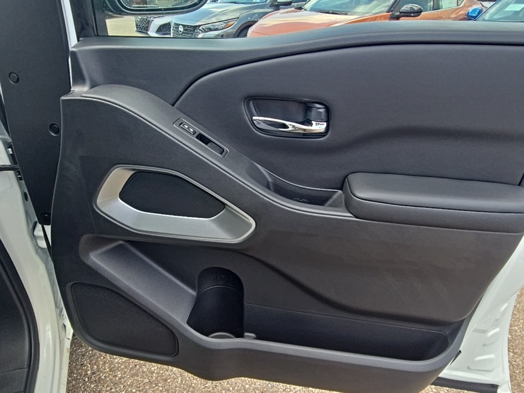 2025 Nissan Frontier Crew Cab SV photo 26