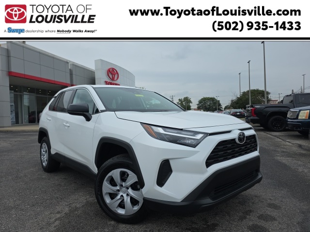 2024 Toyota RAV4 LE's photo