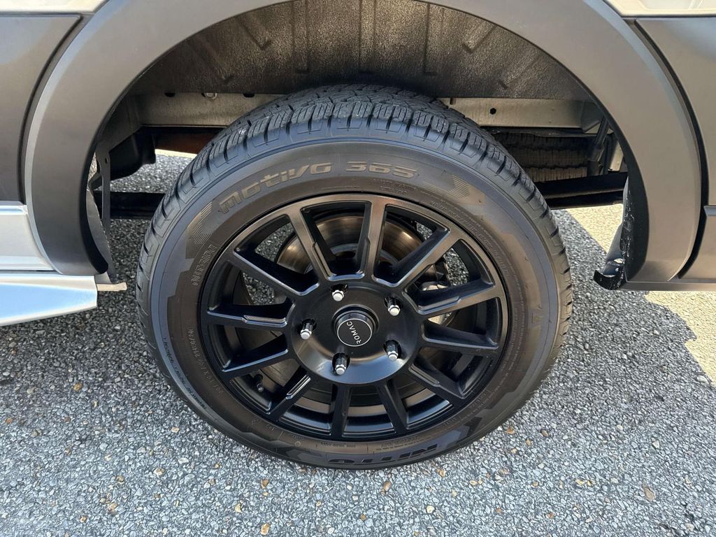 2024 Ford Transit photo 2