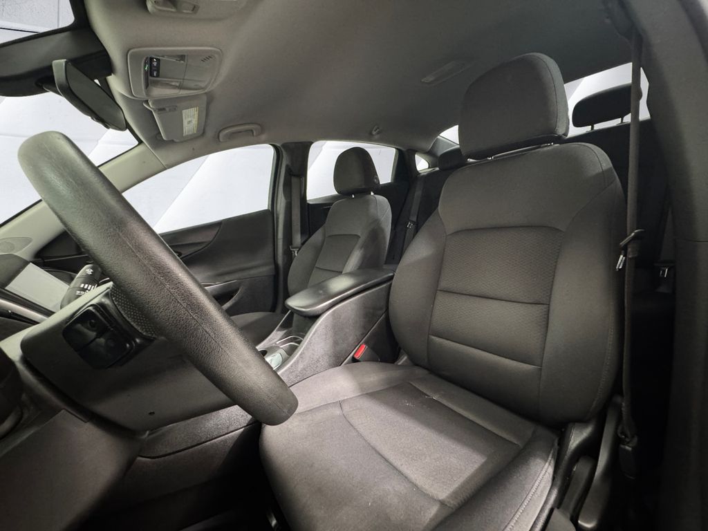 2022 Chevrolet Malibu photo 8