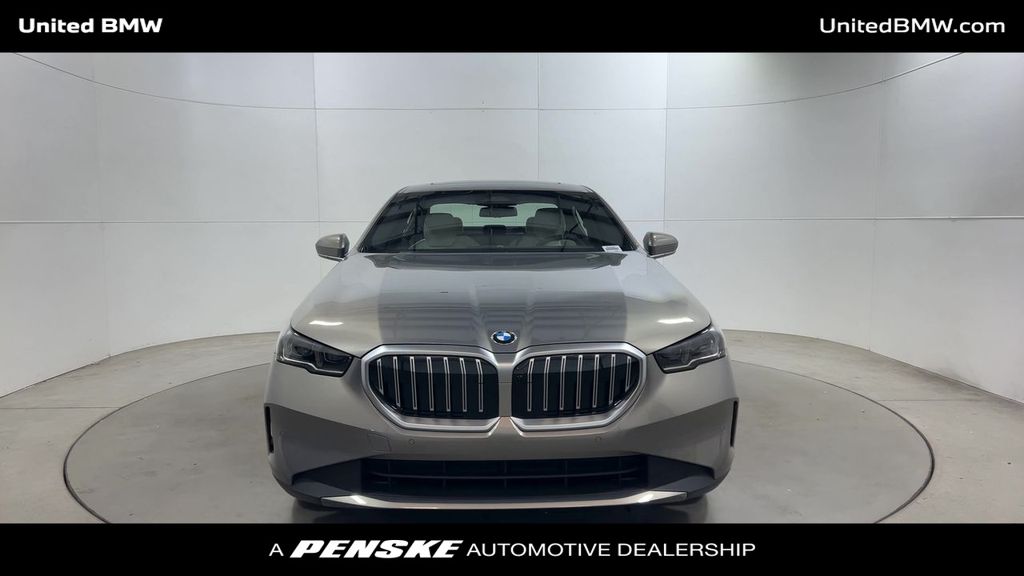 2026 Bmw 530i photo 3