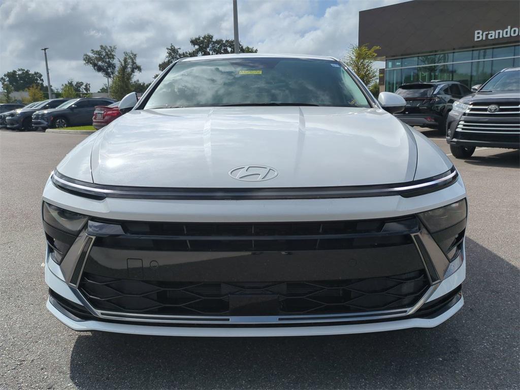 2025 Hyundai Sonata Hybrid SEL photo 3