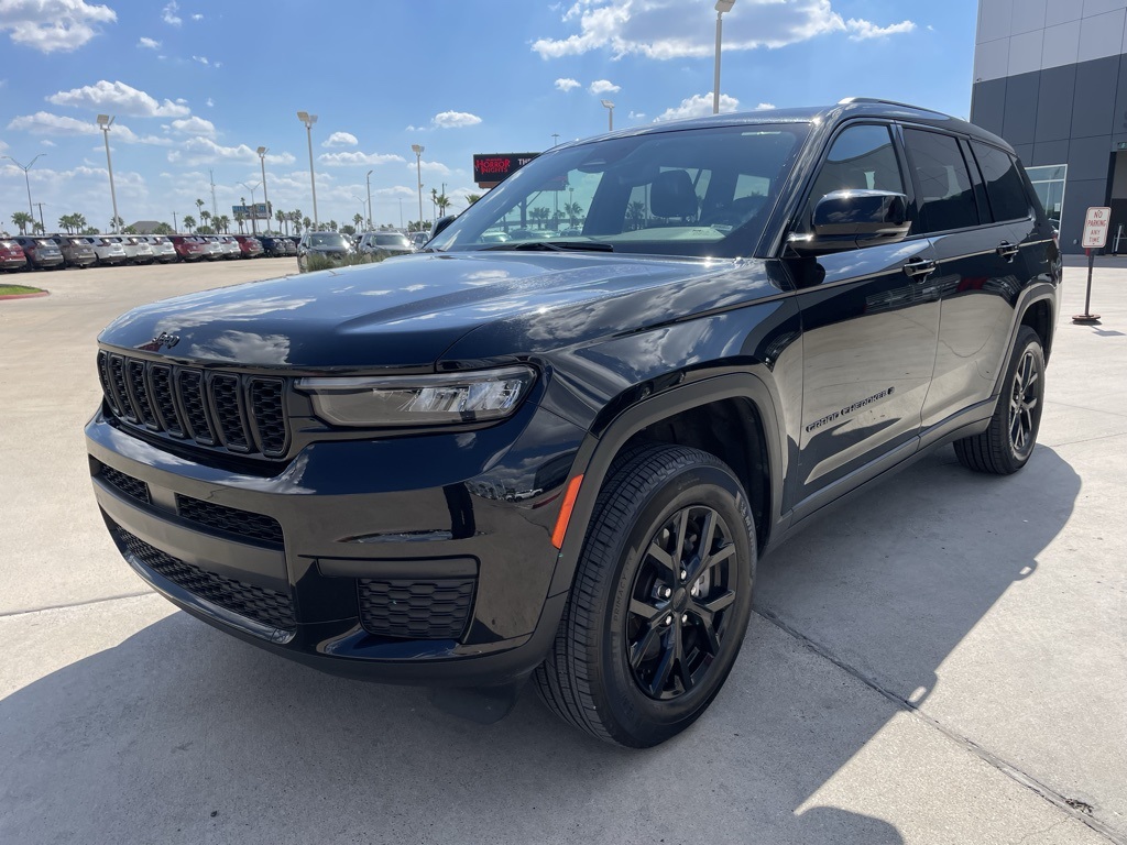 2024 Jeep Grand Cherokee Altitude photo 5