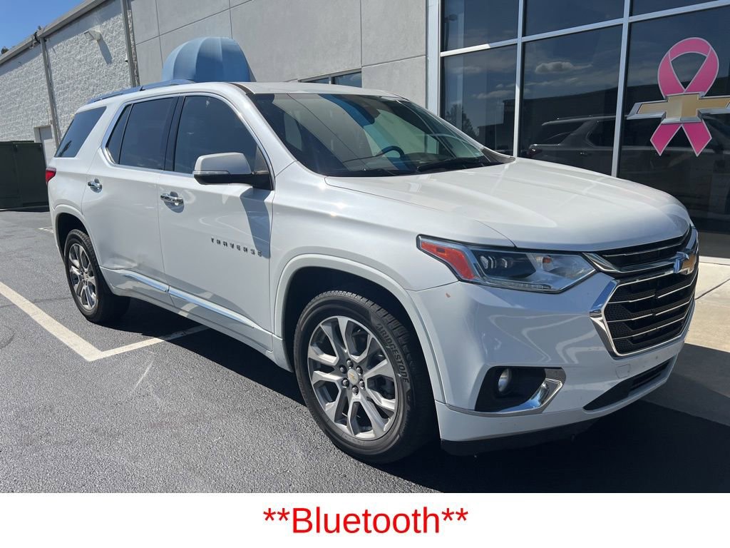2021 Chevrolet Traverse Premier photo 2