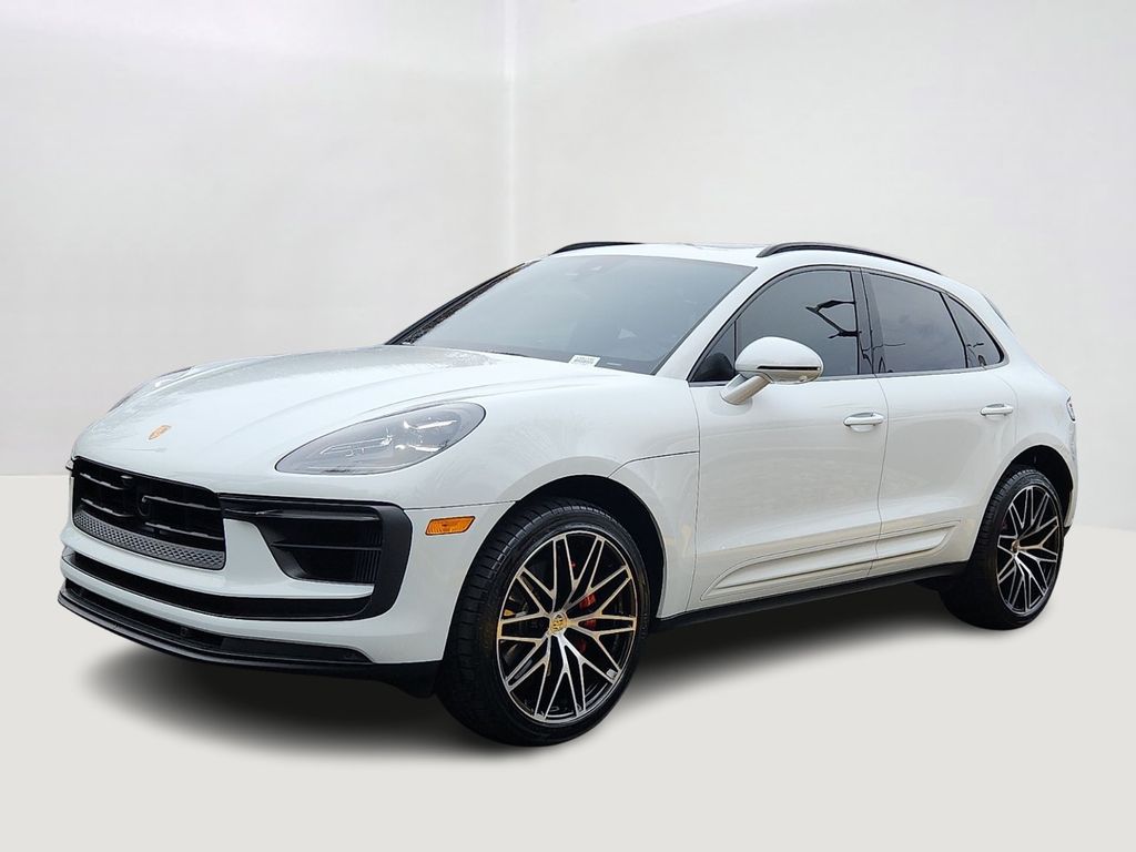 2022 Porsche Macan S's photo
