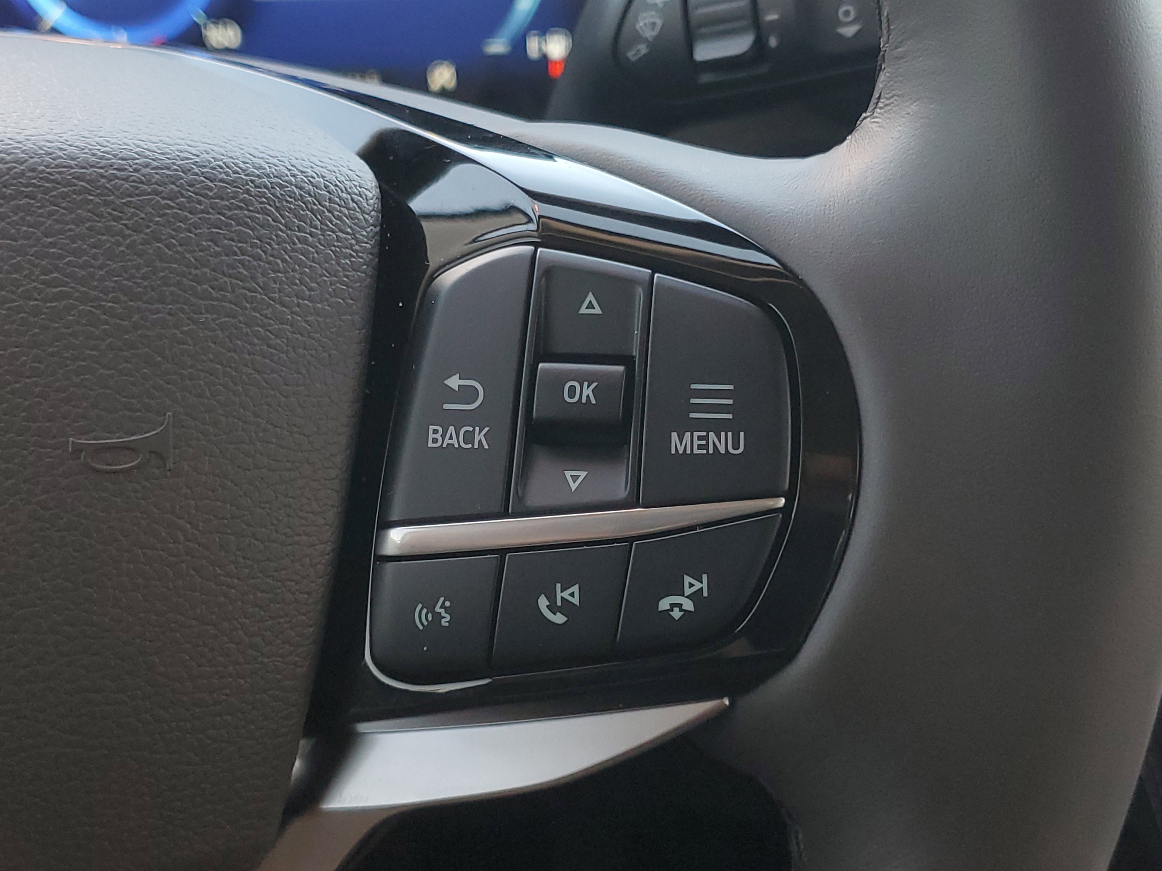 2022 Ford Explorer Platinum photo 8