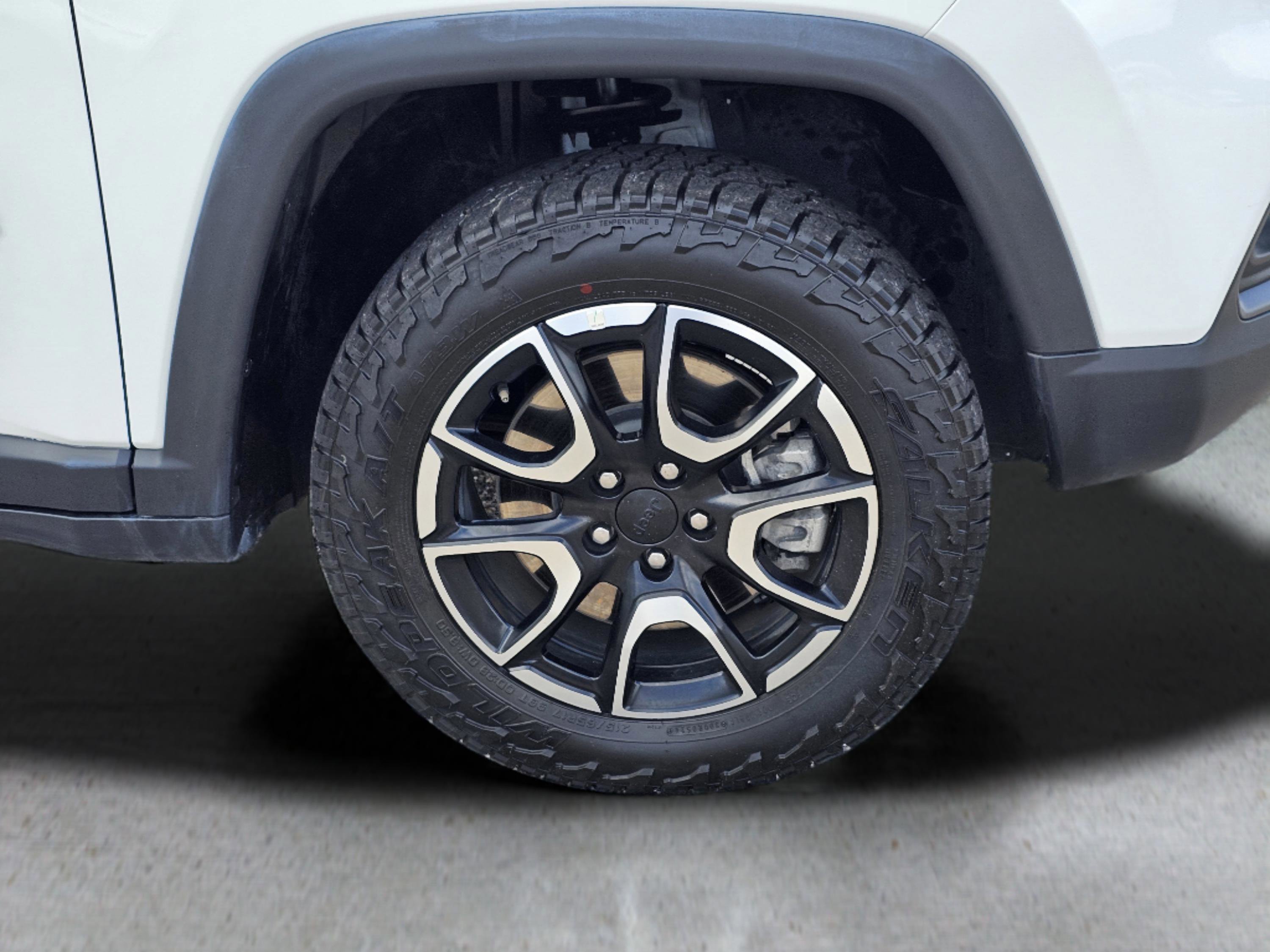 2024 Jeep Compass Trailhawk photo 25