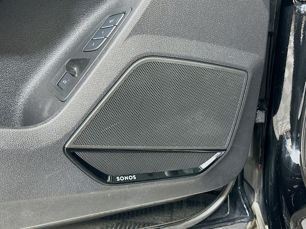 2022 Audi Q3 45 TFSI S line Premium photo 18