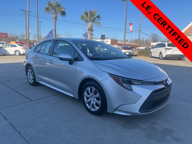 2023 Toyota Corolla LE photo 3