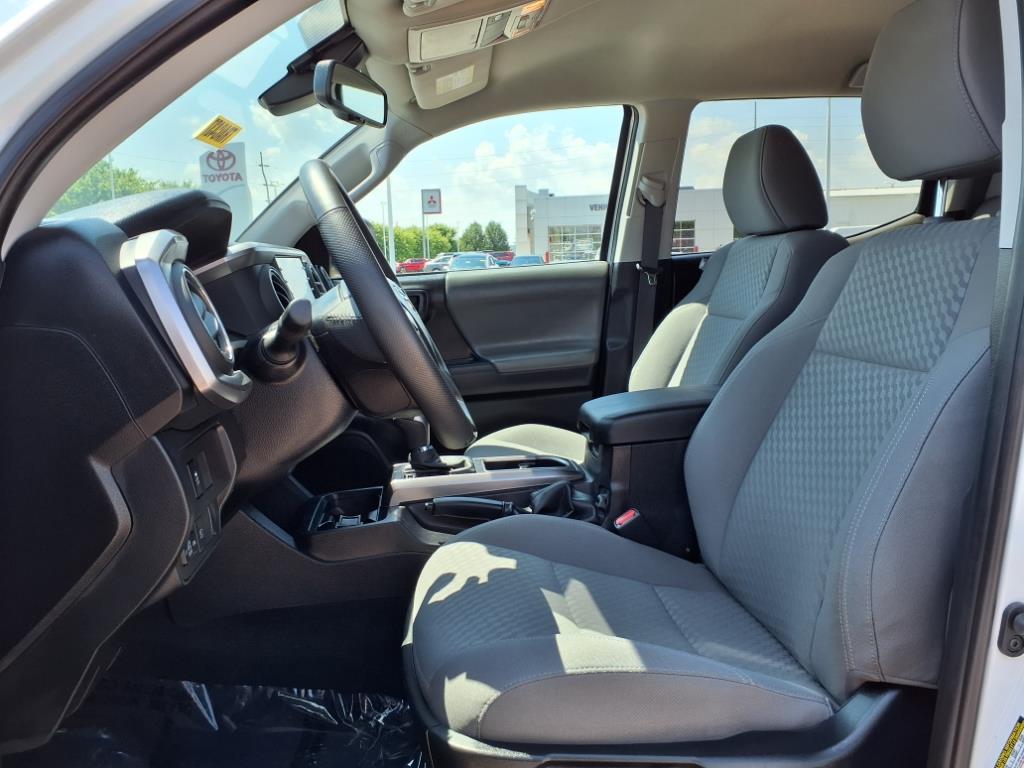 2023 Toyota Tacoma SR5 photo 6