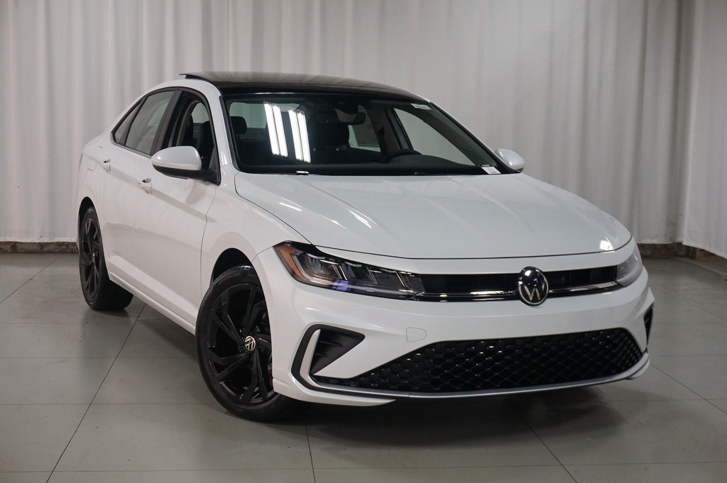 2025 Volkswagen Jetta 1.5T SE photo 2