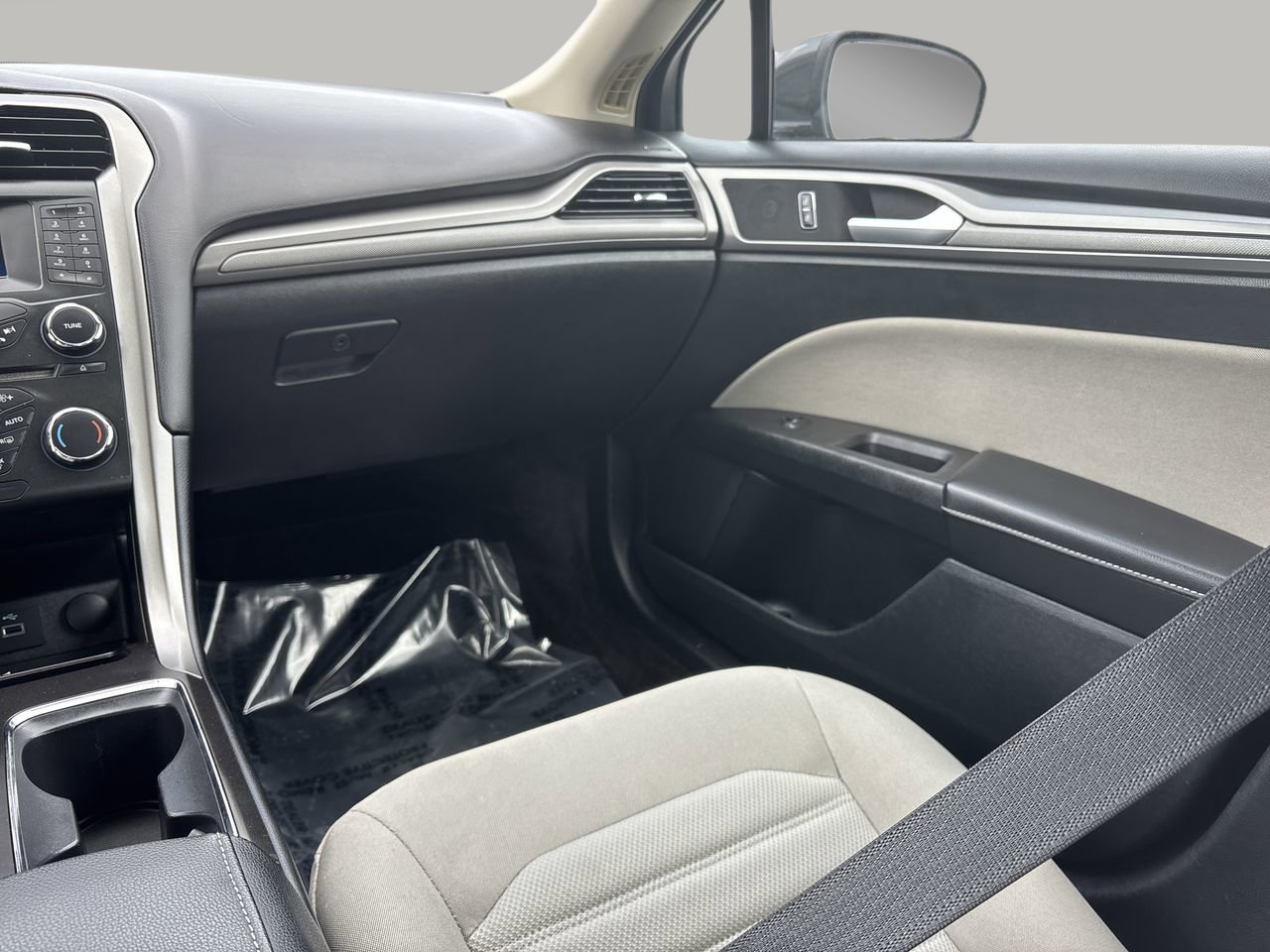 2018 Ford Fusion Hybrid S photo 8