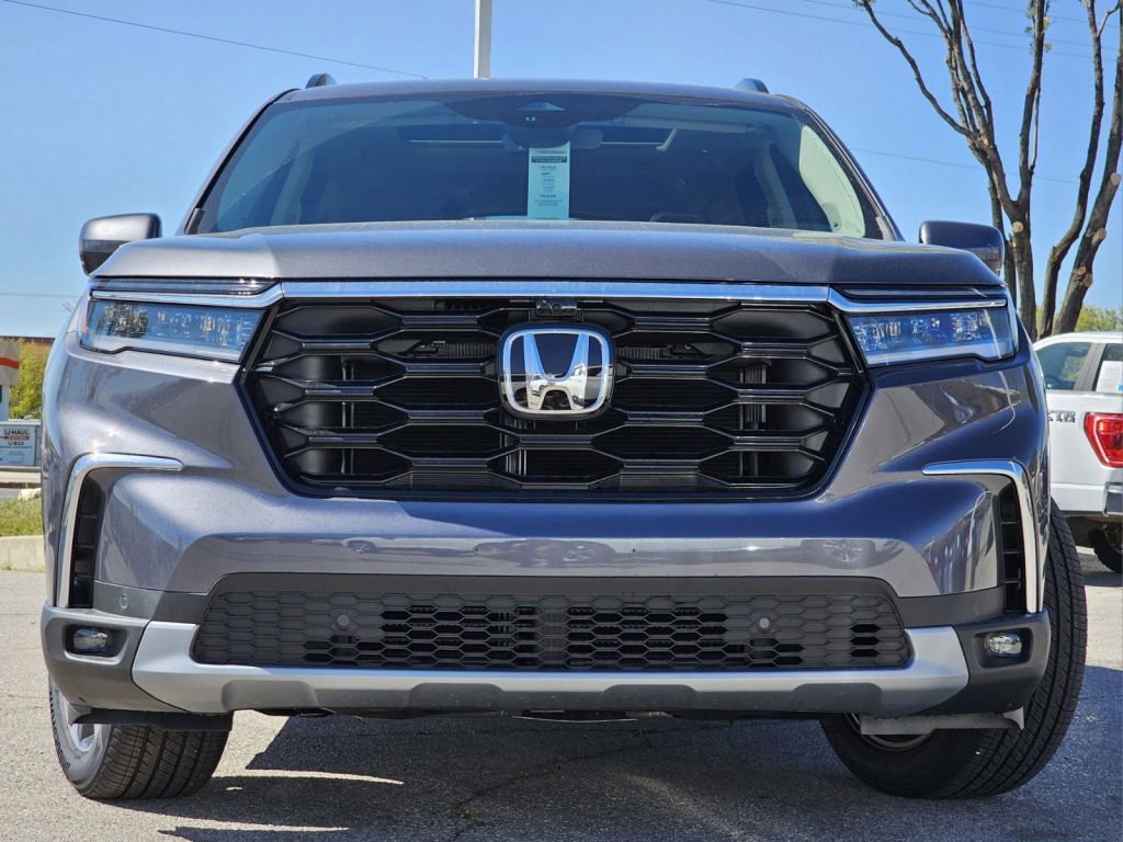 2025 Honda Pilot Elite photo 2