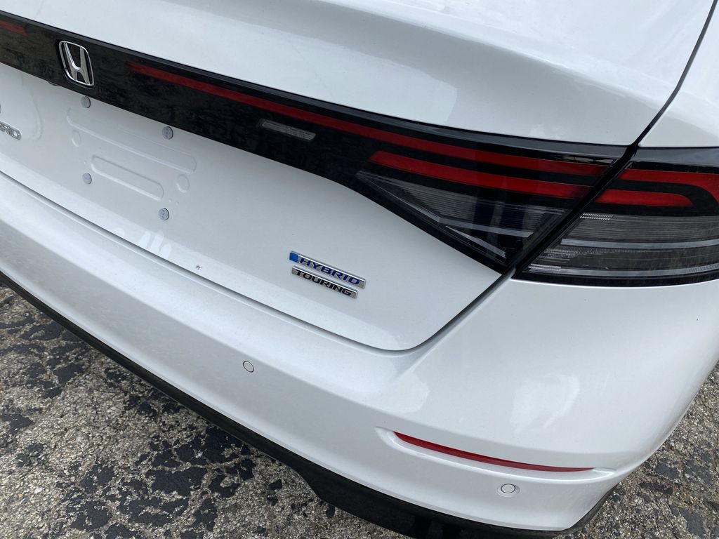 2025 Honda Accord Hybrid Touring photo 31