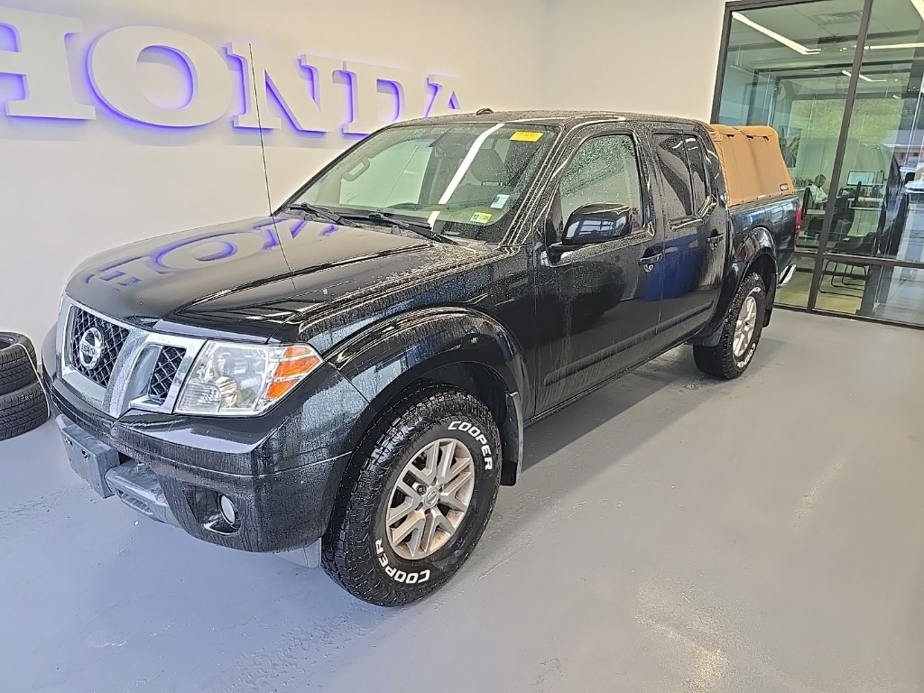 2016 Nissan Frontier SV photo 2