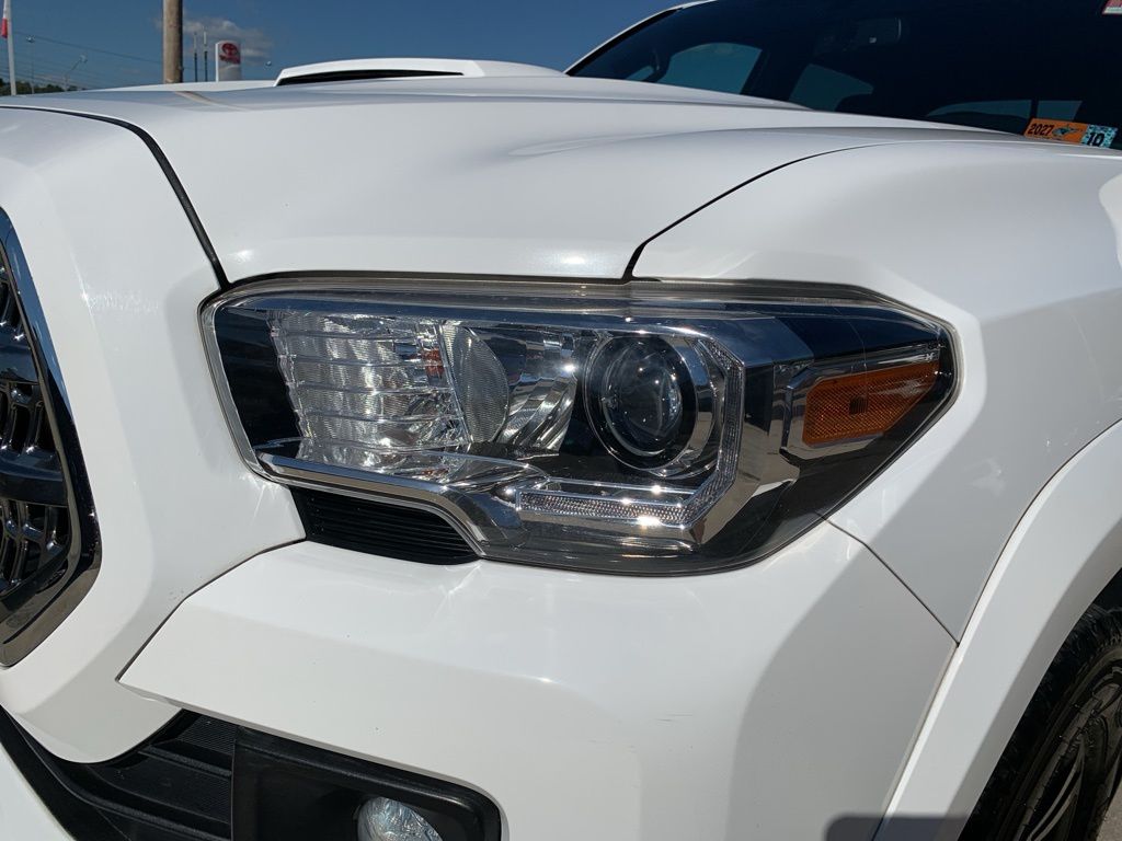 2017 Toyota Tacoma TRD Sport 4x4 Double Cab photo 27
