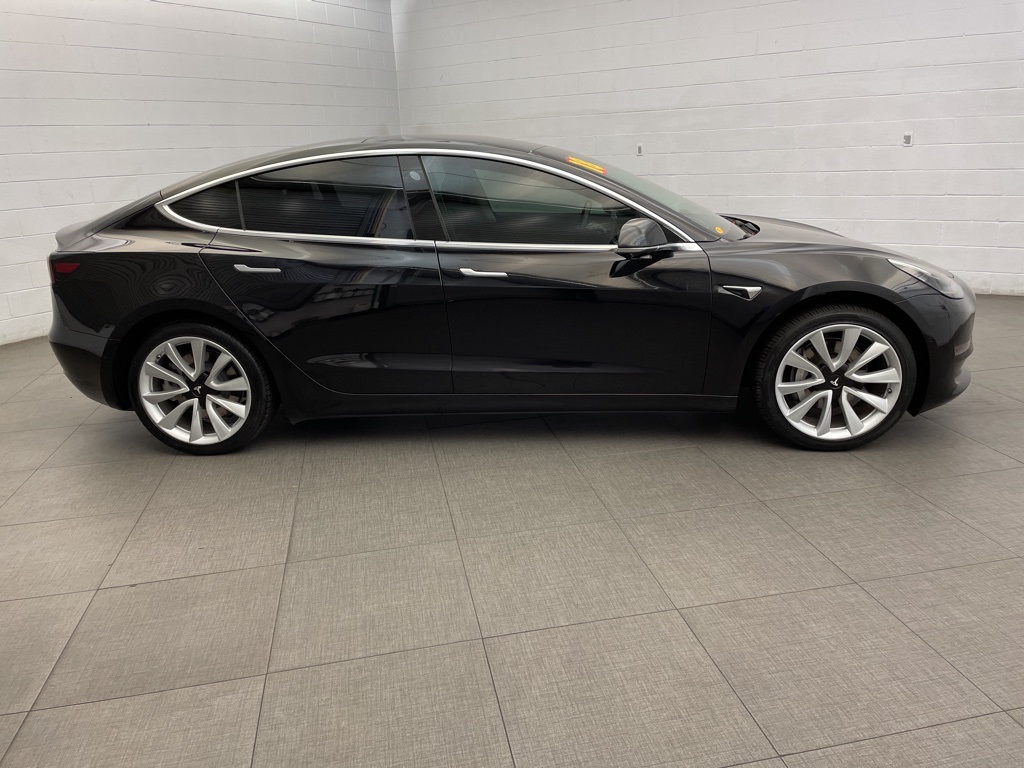 2018 Tesla Model 3 Long Range photo 3