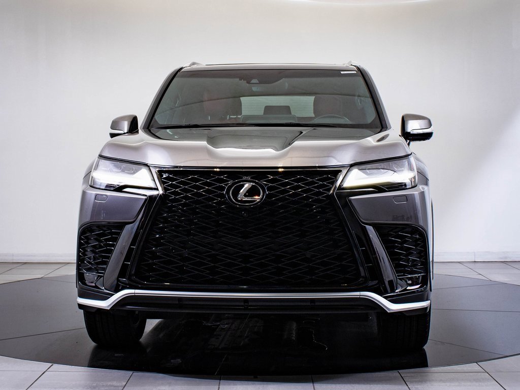 2022 Lexus LX 600 F SPORT photo 2