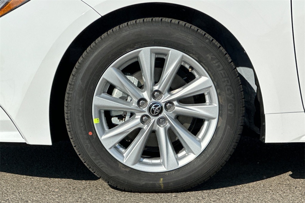 2025 Toyota Corolla LE photo 22