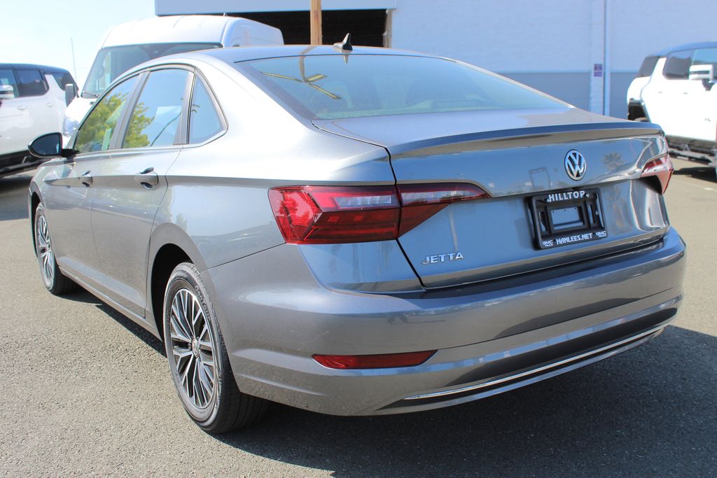 2021 Volkswagen Jetta SE R-Line photo 8