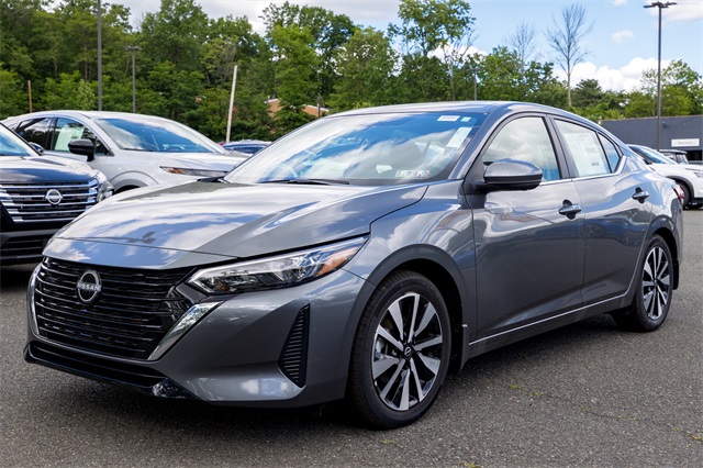 2025 Nissan Sentra SV's photo