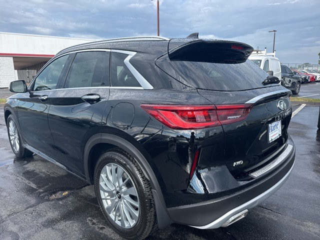 2025 Infiniti QX50 Luxe AWD photo 4