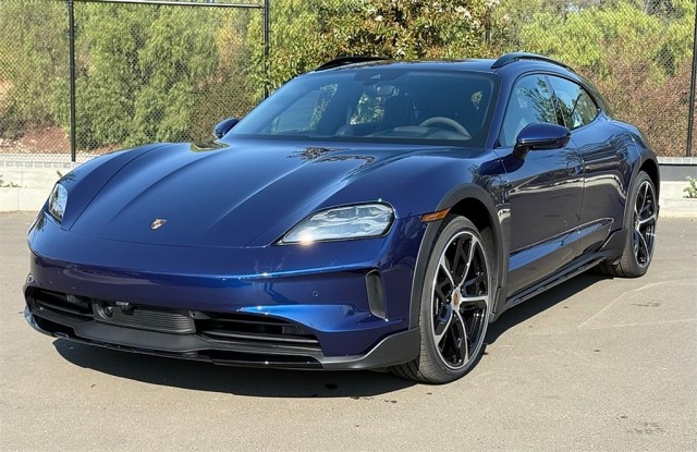 New 2025 Porsche Taycan Cross Turismo 4S 4D Wagon in