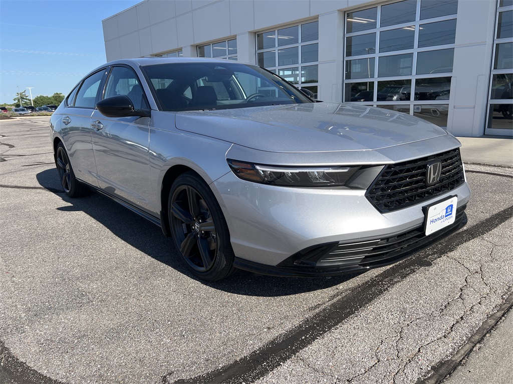 2025 Honda Accord Hybrid Sport-L photo 2
