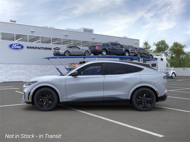 2025 Ford Mustang Mach-E GT photo 3