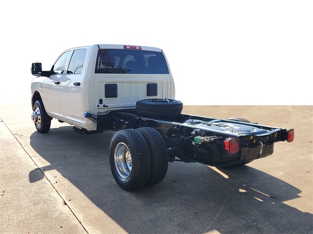 2026 Ram 3500 Tradesman photo 3