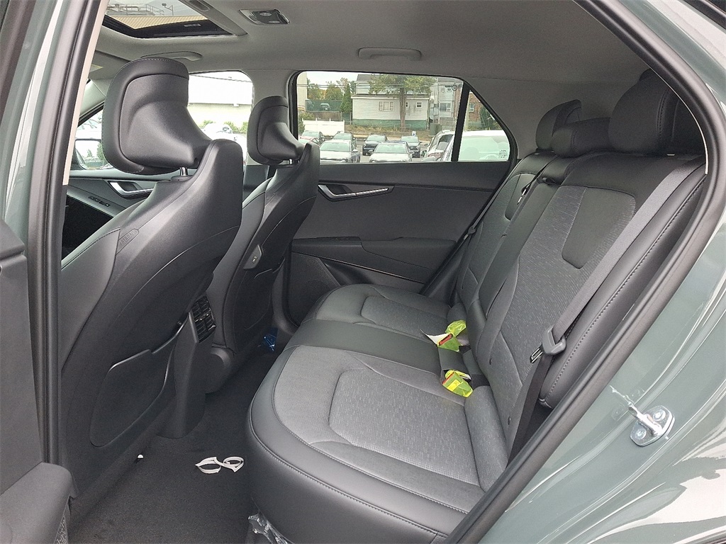 2025 Kia Niro EV Wave photo 3
