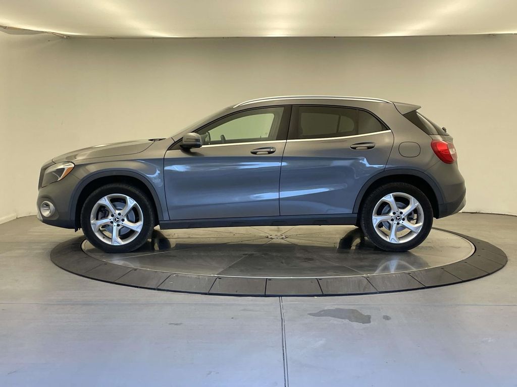 2019 Mercedes Benz GLA 250 4MATIC photo 2