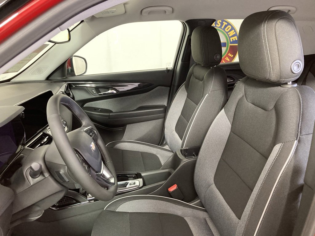 2026 Chevrolet Trailblazer LT photo 8