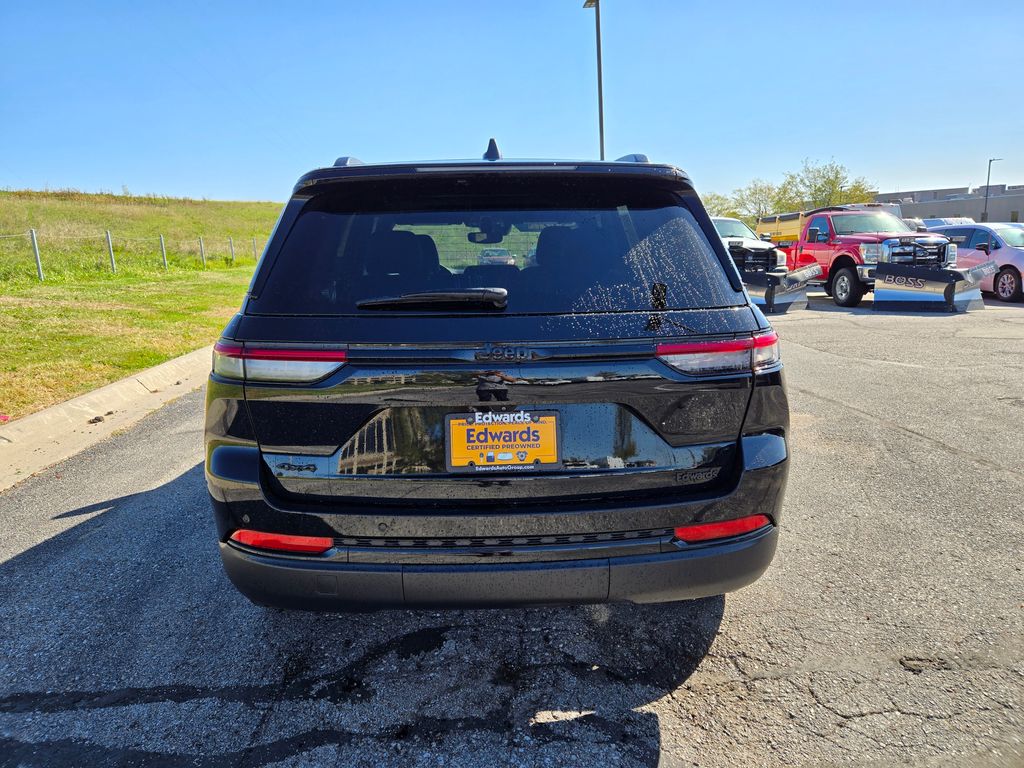 2023 Jeep Grand Cherokee Altitude X photo 3