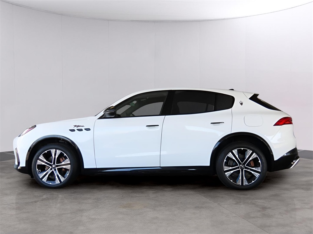 2025 Maserati Grecale photo 4