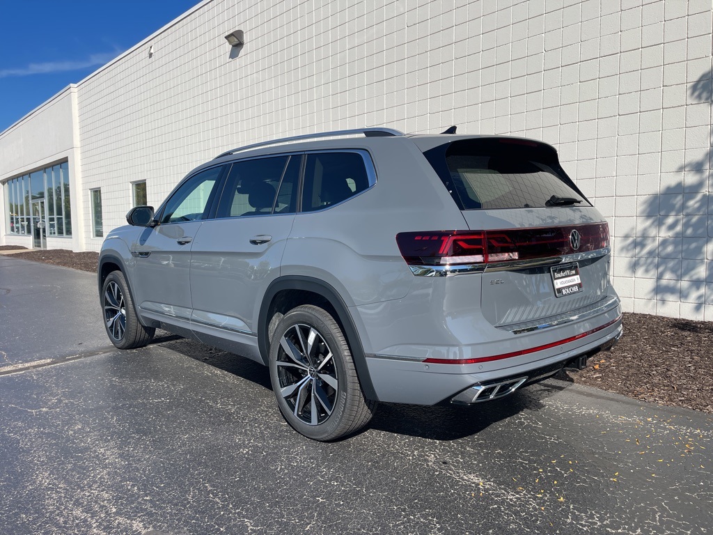 2026 Volkswagen Atlas SEL Premium R-Line photo 3
