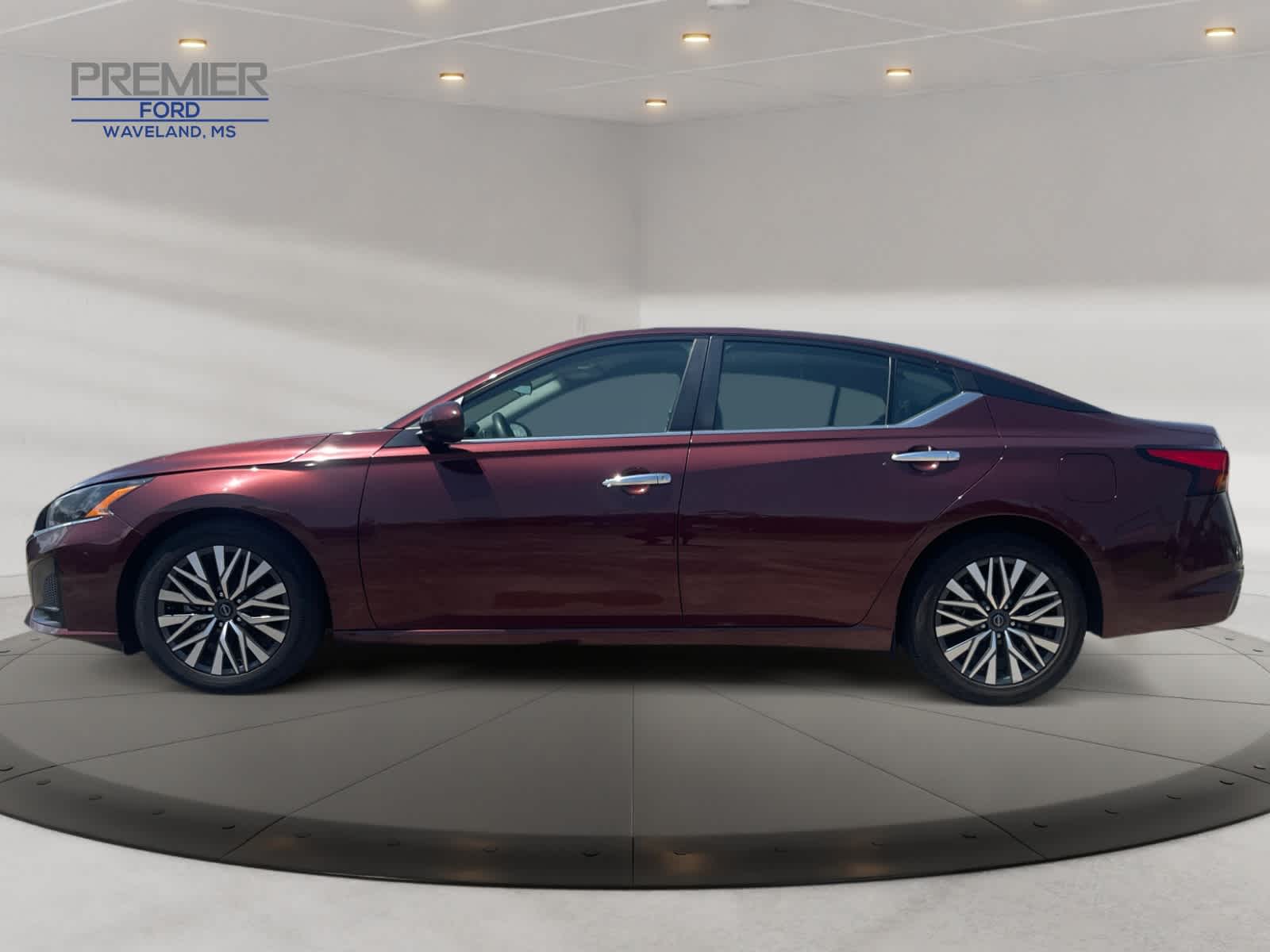Used 2023 Nissan Altima SV with VIN 1N4BL4DVXPN322287 for sale in Waveland, MS