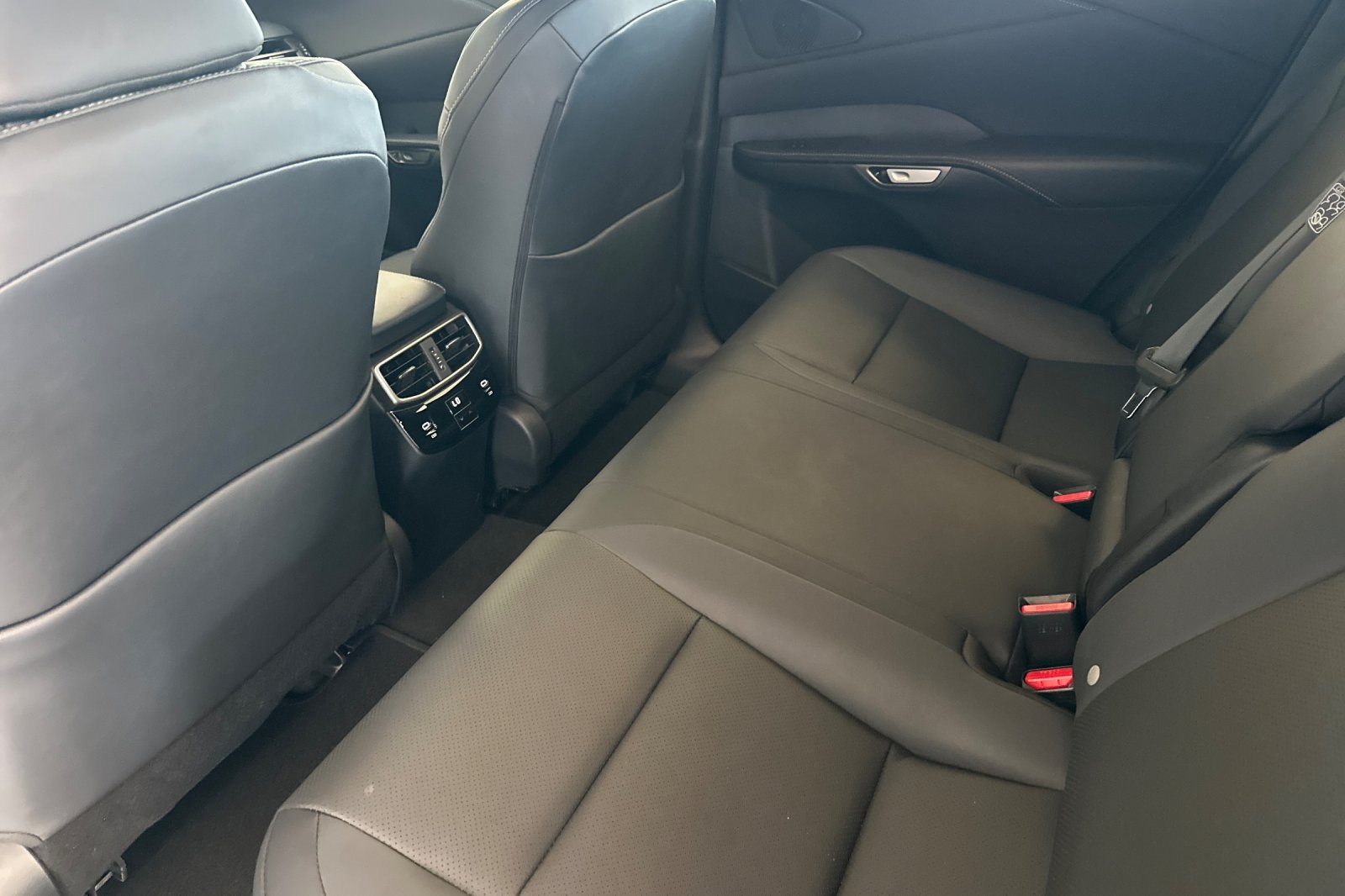 2024 Lexus RX 350h Premium photo 9