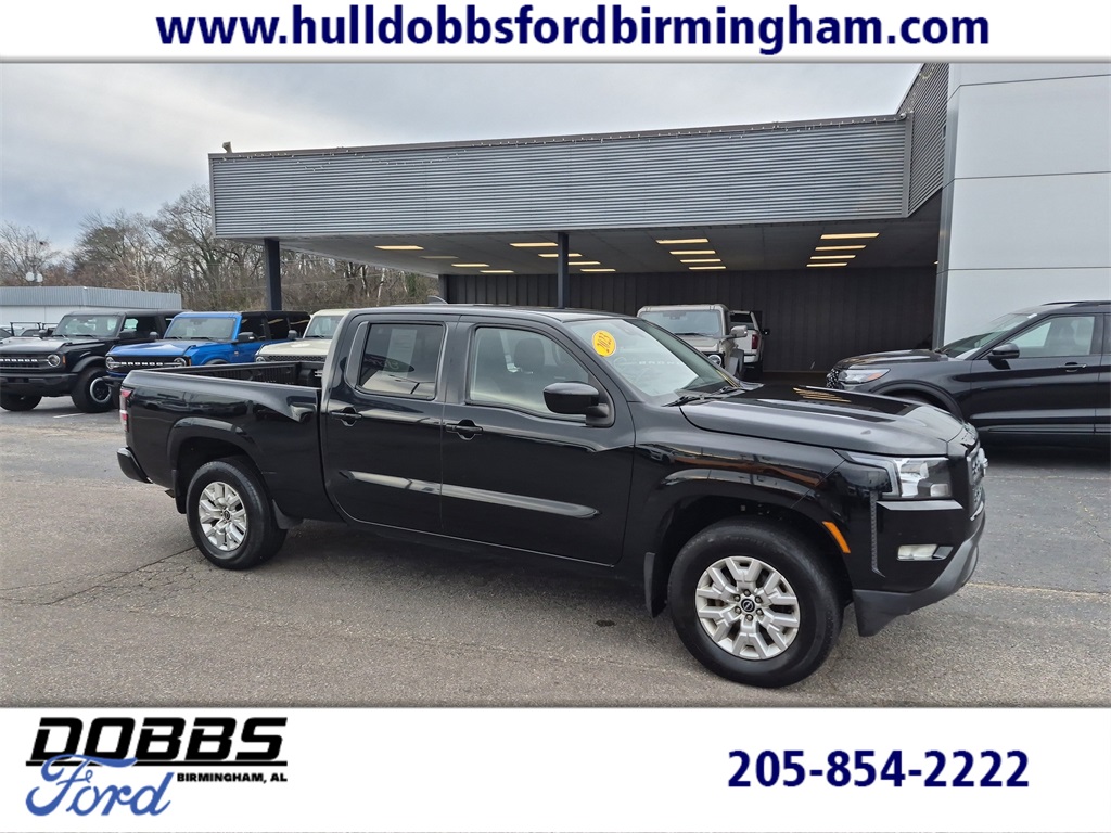 2023 Nissan Frontier SV's photo