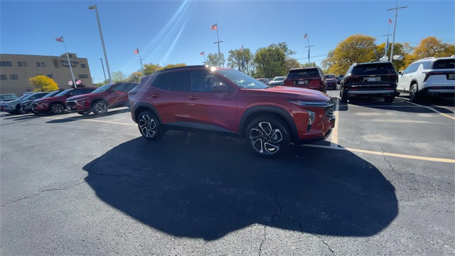 2024 CHEVROLET TRAX - Image 2