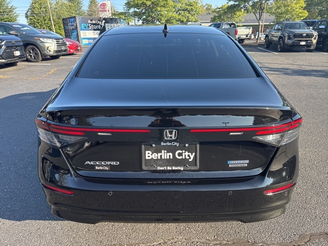 2023 Honda Accord Hybrid Touring photo 4