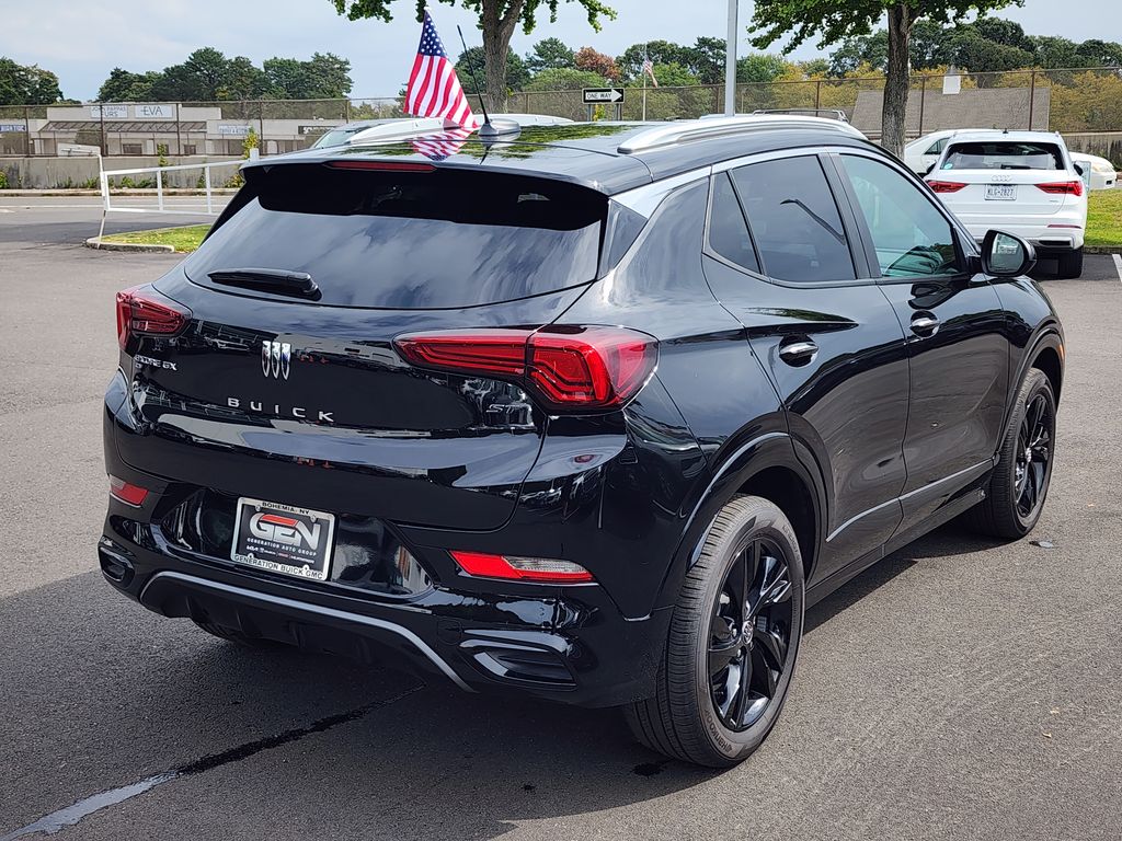2024 Buick Encore GX Sport Touring photo 4