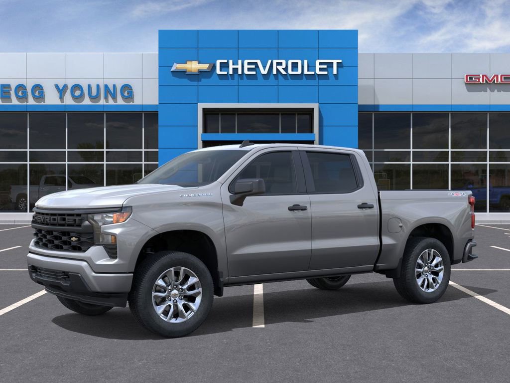 2025 Chevrolet Silverado 1500 Custom photo 2