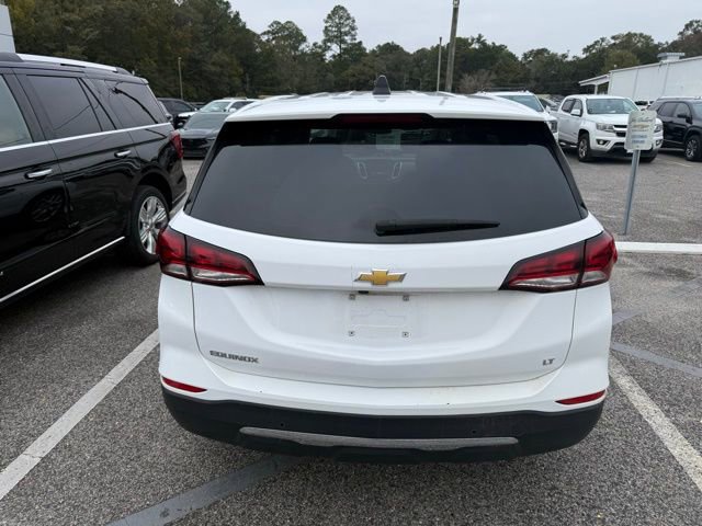 2024 Chevrolet Equinox LT photo 3