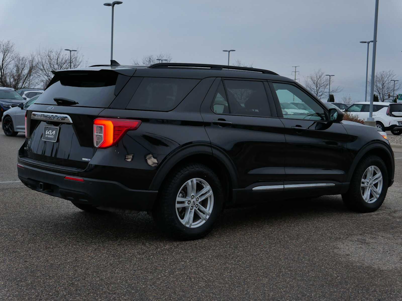 2020 Ford Explorer XLT photo 3