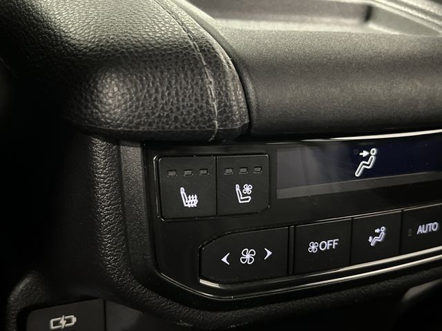 2024 Toyota Grand Highlander Platinum photo 33