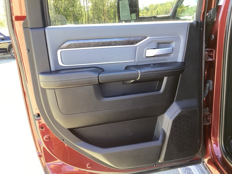 2022 Ram 5500 SLT photo 11