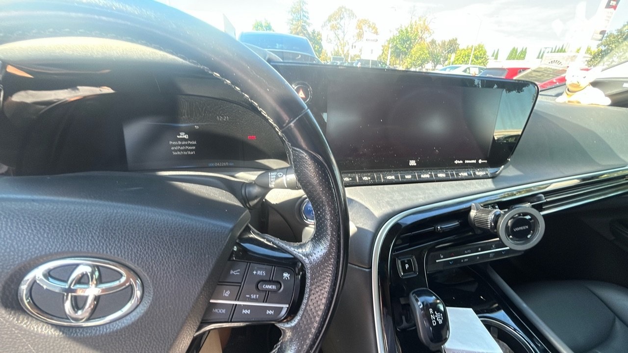 2022 Toyota Mirai XLE photo 3