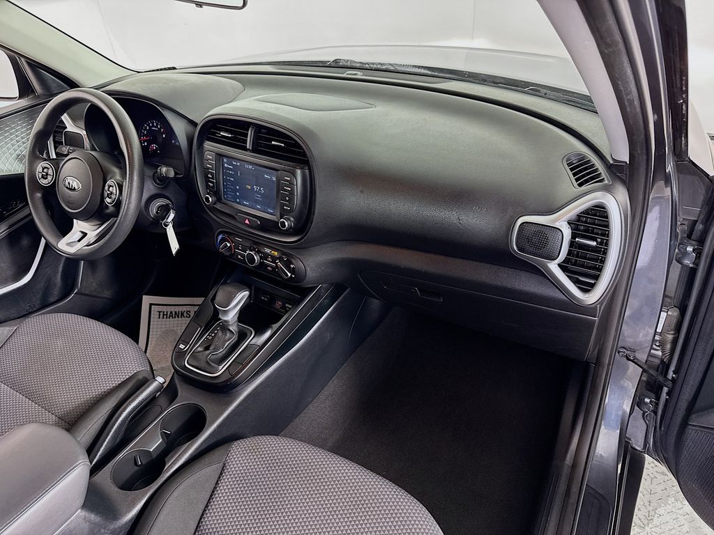 2021 Kia Soul LX photo 26