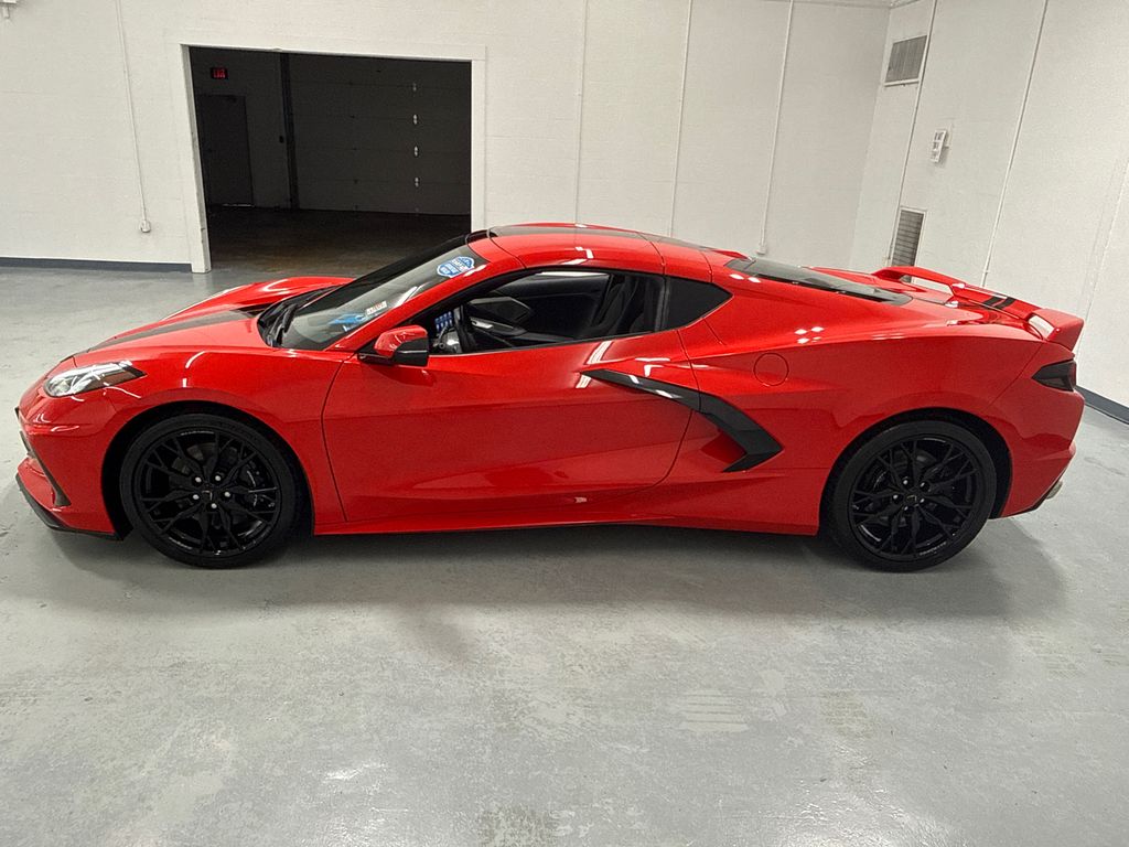 2023 Chevrolet Corvette Stingray 2LT photo 4